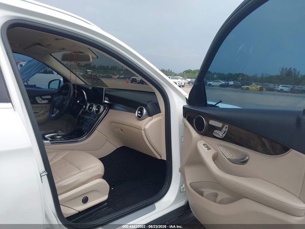 2017 MERCEDES-BENZ GLC 300 GLC300