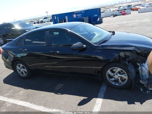 2023 HYUNDAI ELANTRA SE