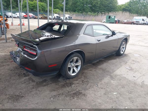 2021 DODGE CHALLENGER SXT