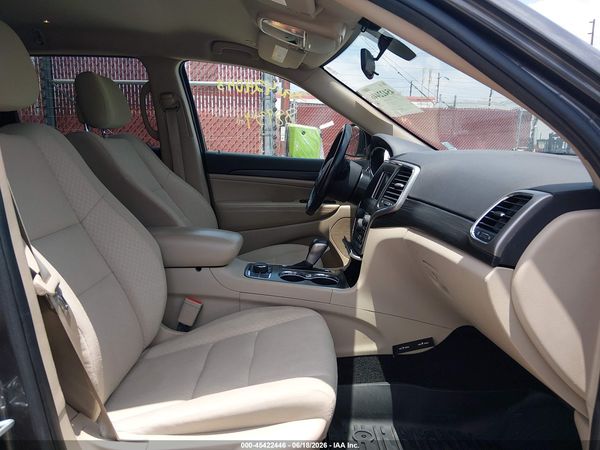 2019 JEEP GRAND CHEROKEE LAREDO E 4X4