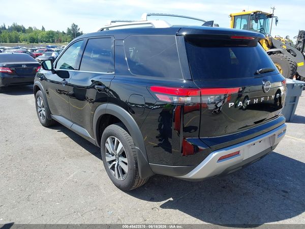 2025 NISSAN PATHFINDER SL 4WD