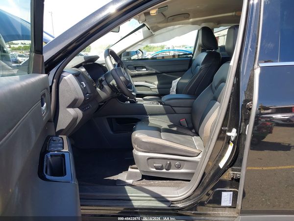 2025 NISSAN PATHFINDER SL 4WD