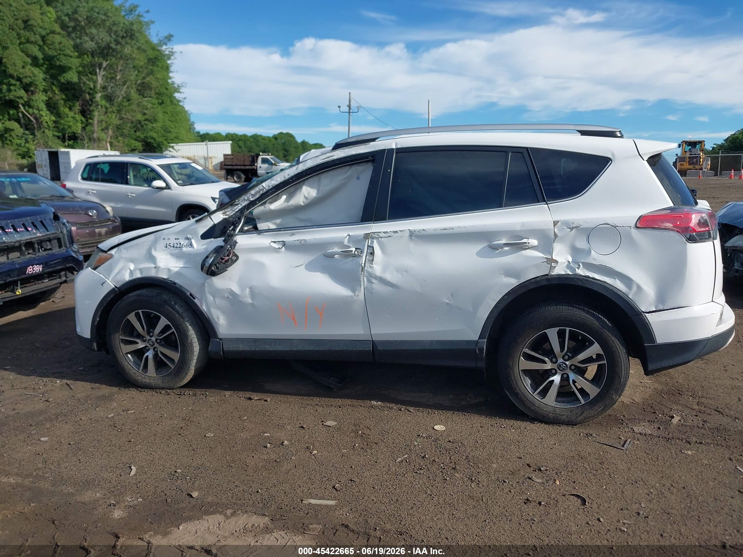 2016 TOYOTA RAV4 XLE