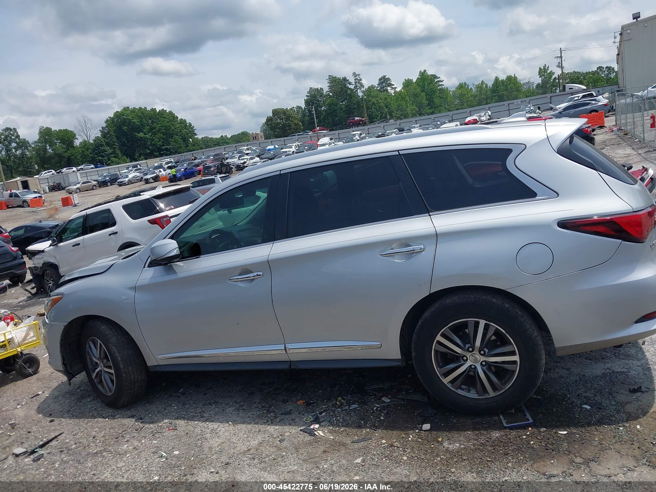 2017 INFINITI QX60