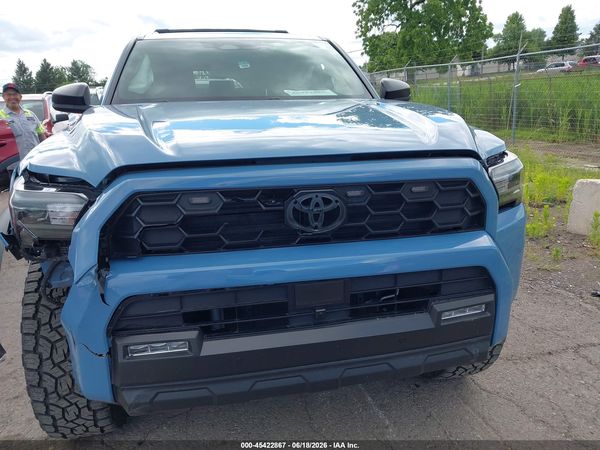 2025 TOYOTA 4RUNNER TRD OFF ROAD