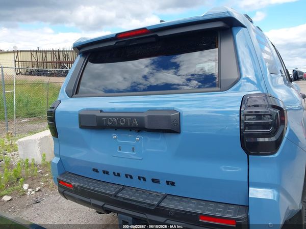 2025 TOYOTA 4RUNNER TRD OFF ROAD