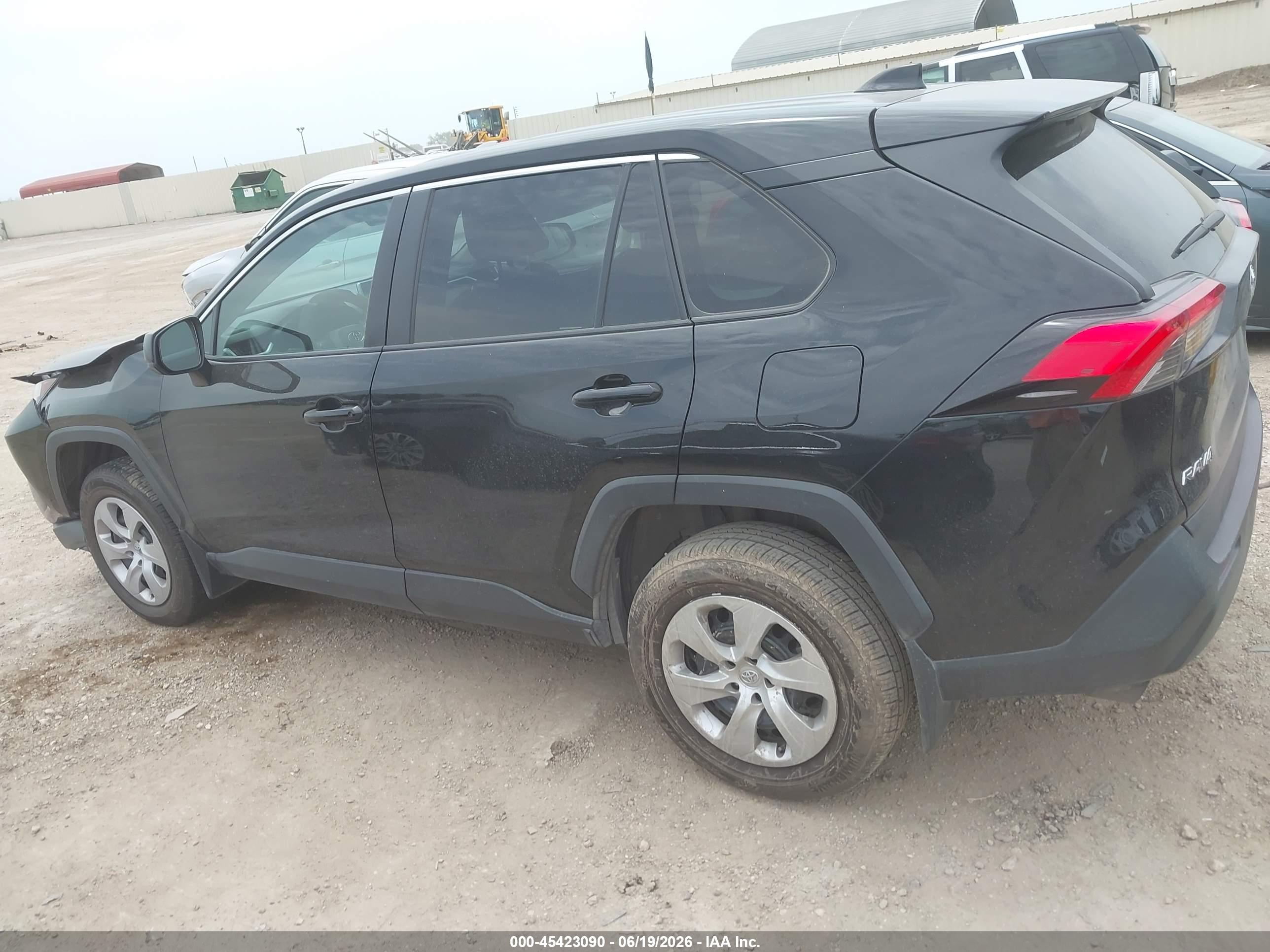 2023 TOYOTA RAV4 LE