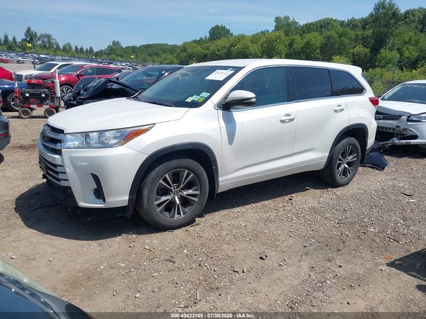 2018 TOYOTA HIGHLANDER LE — I2