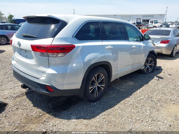 2018 TOYOTA HIGHLANDER LE — I4