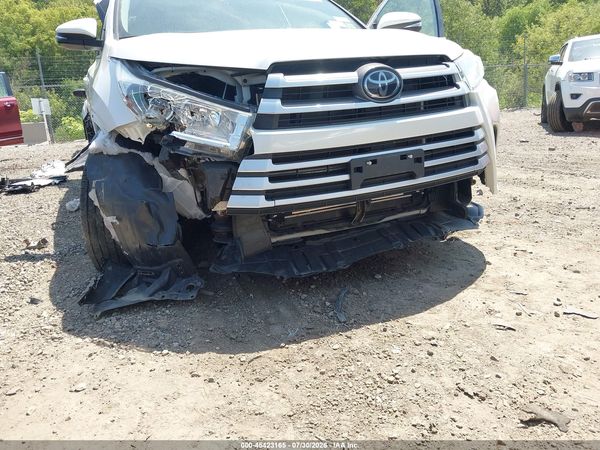 2018 TOYOTA HIGHLANDER LE — I6
