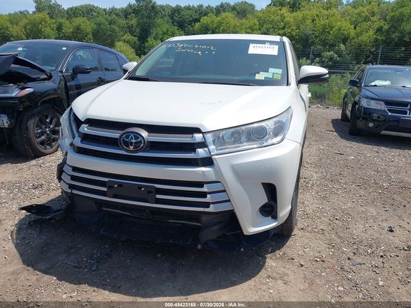 2018 TOYOTA HIGHLANDER LE — I115