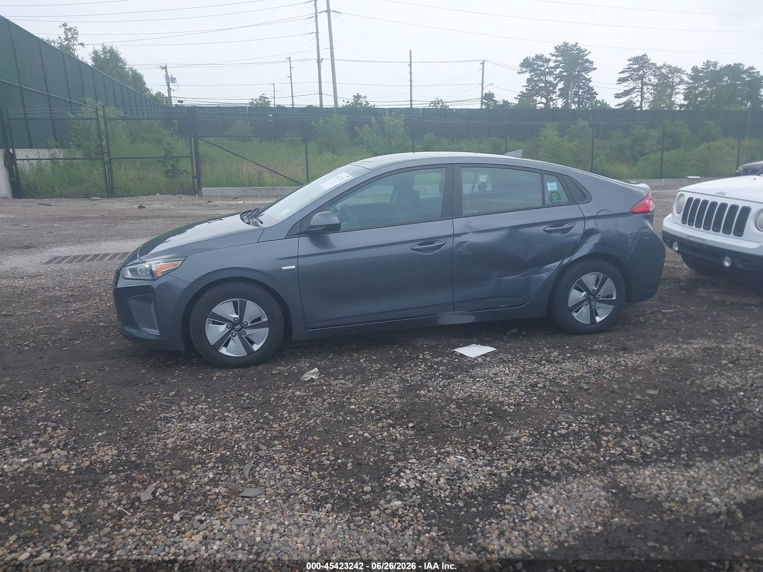 2018 HYUNDAI IONIQ HYBRID BLUE