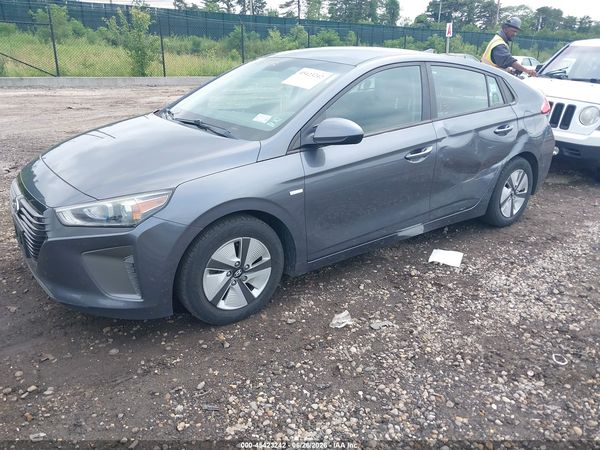 2018 HYUNDAI IONIQ HYBRID BLUE