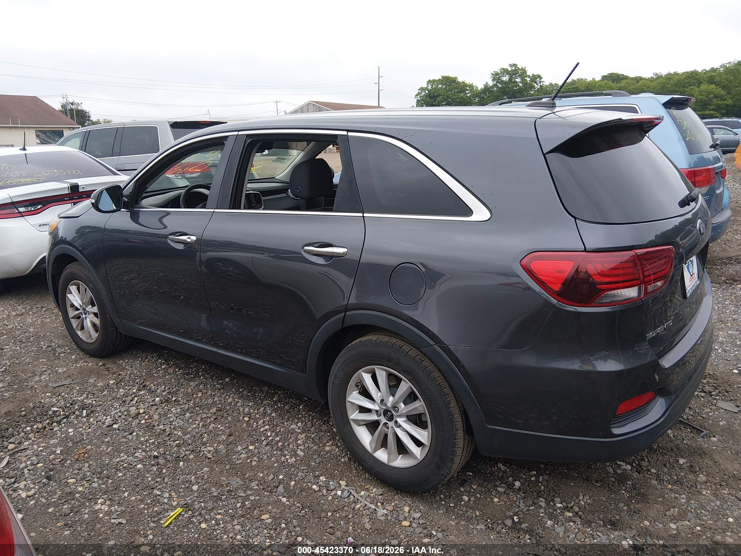 2019 KIA SORENTO 2.4L LX