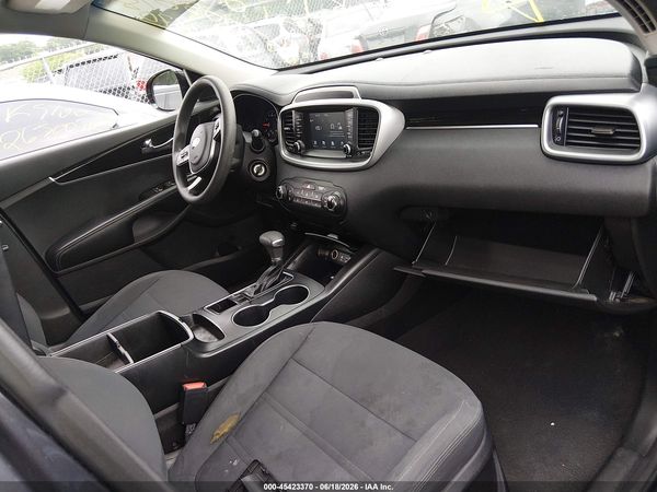 2019 KIA SORENTO 2.4L LX