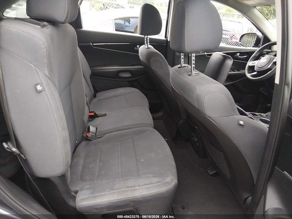 2019 KIA SORENTO 2.4L LX