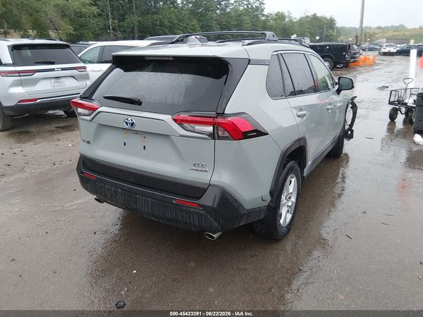 2020 TOYOTA RAV4 HYBRID XLE