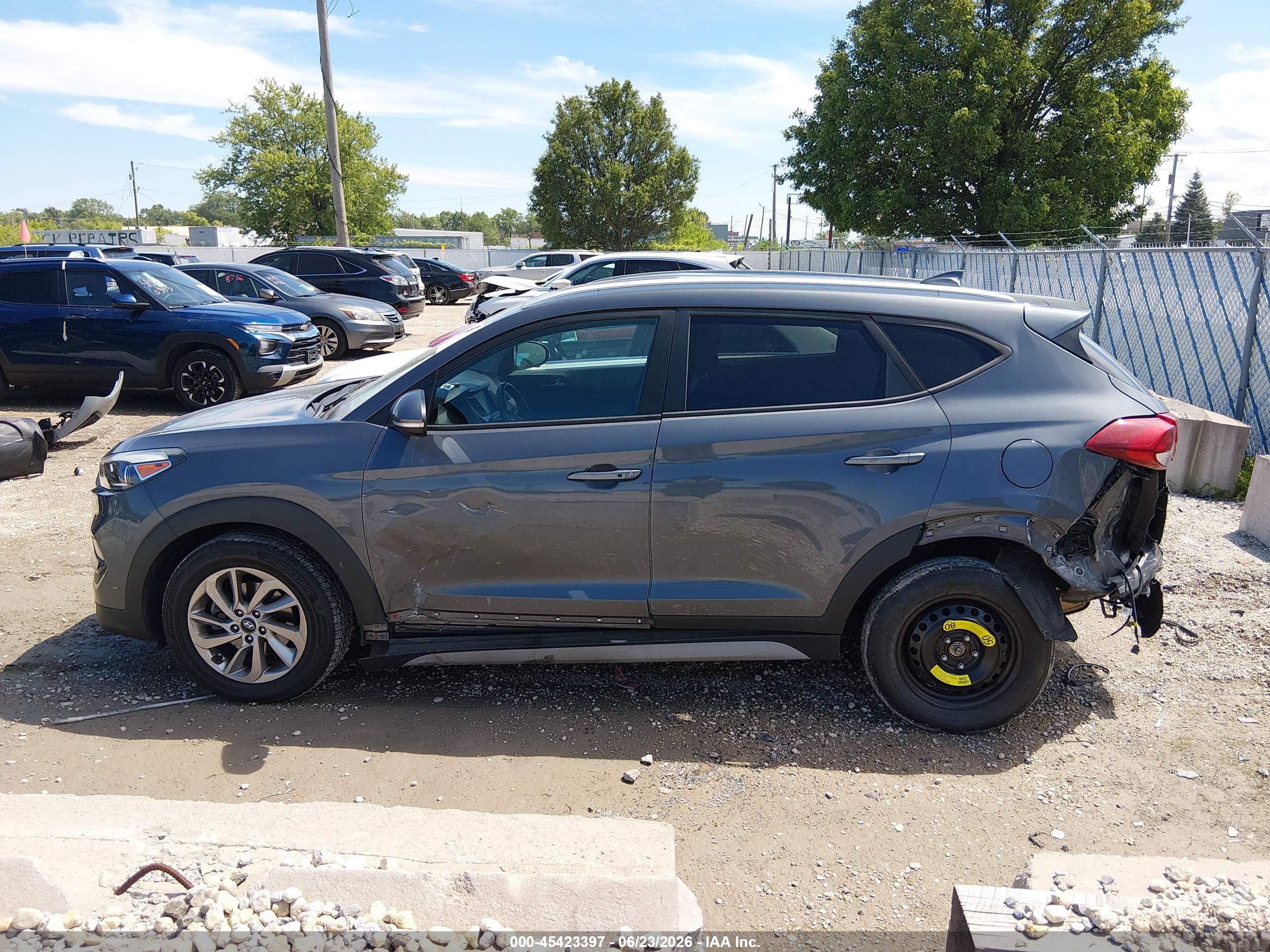 2017 HYUNDAI TUCSON SE PLUS