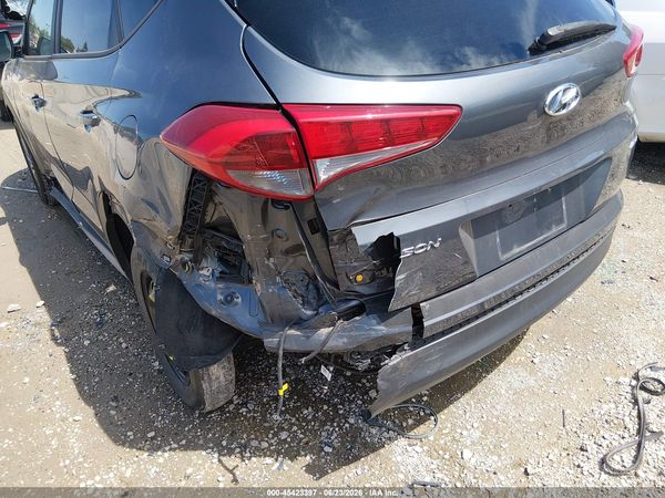 2017 HYUNDAI TUCSON SE PLUS