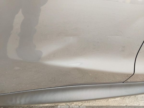 2017 INFINITI QX30 LUXURY