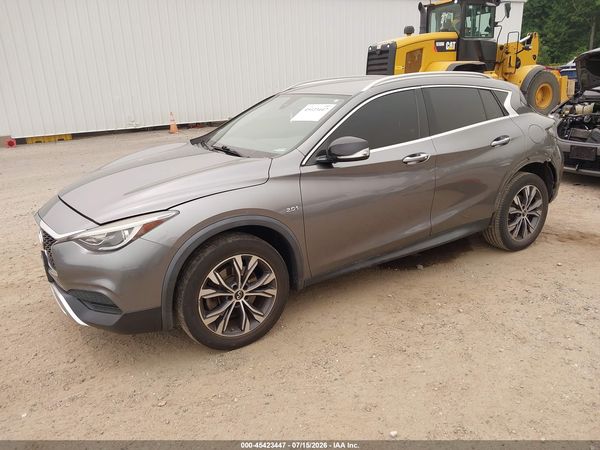 2017 INFINITI QX30 LUXURY