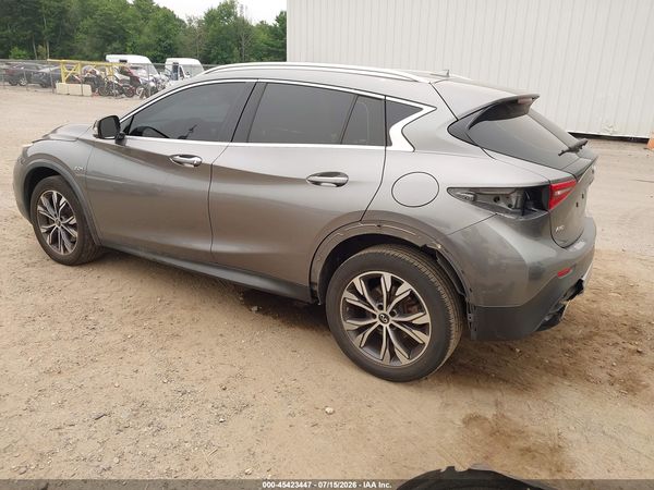 2017 INFINITI QX30 LUXURY
