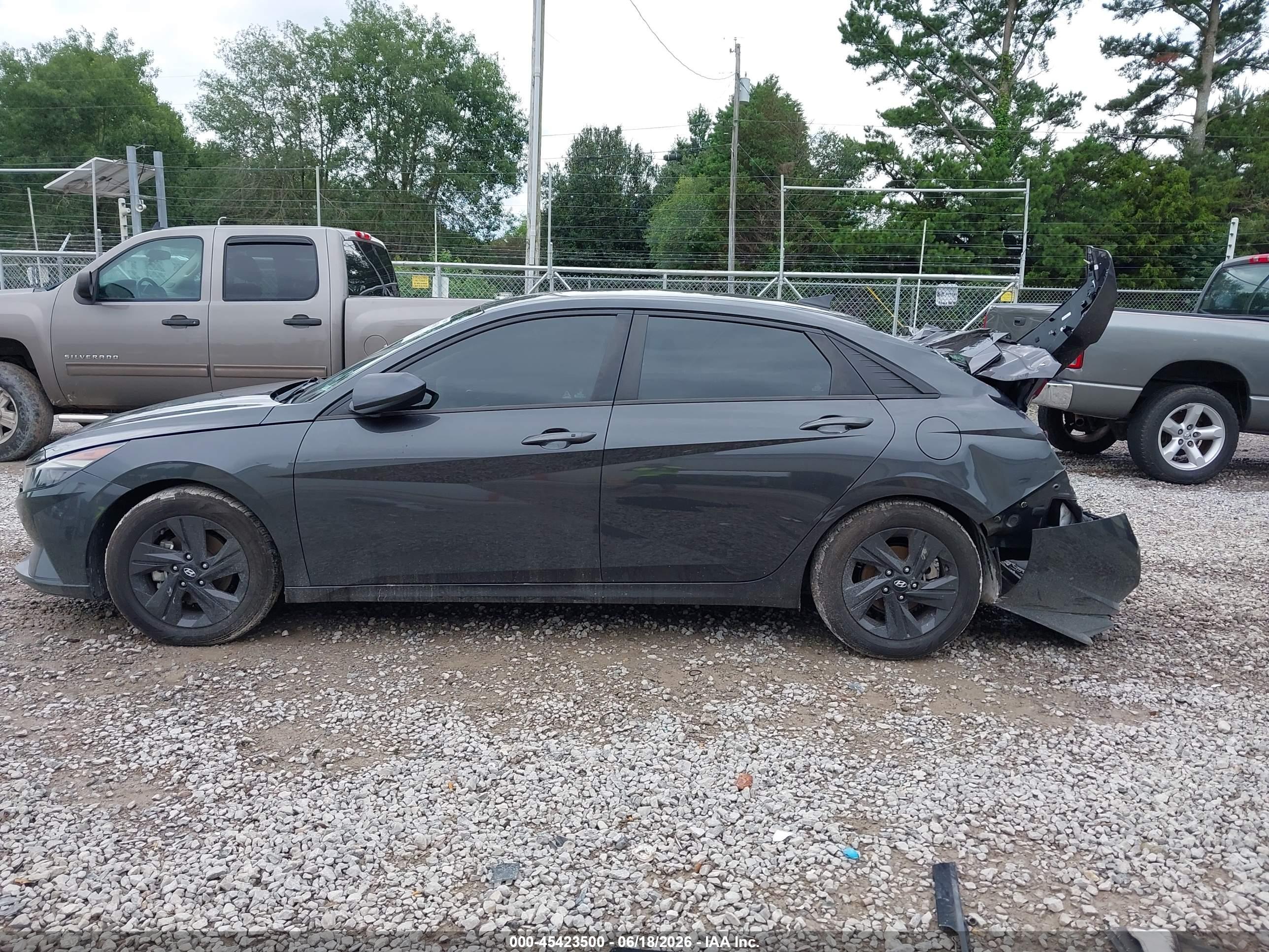2022 HYUNDAI ELANTRA SEL