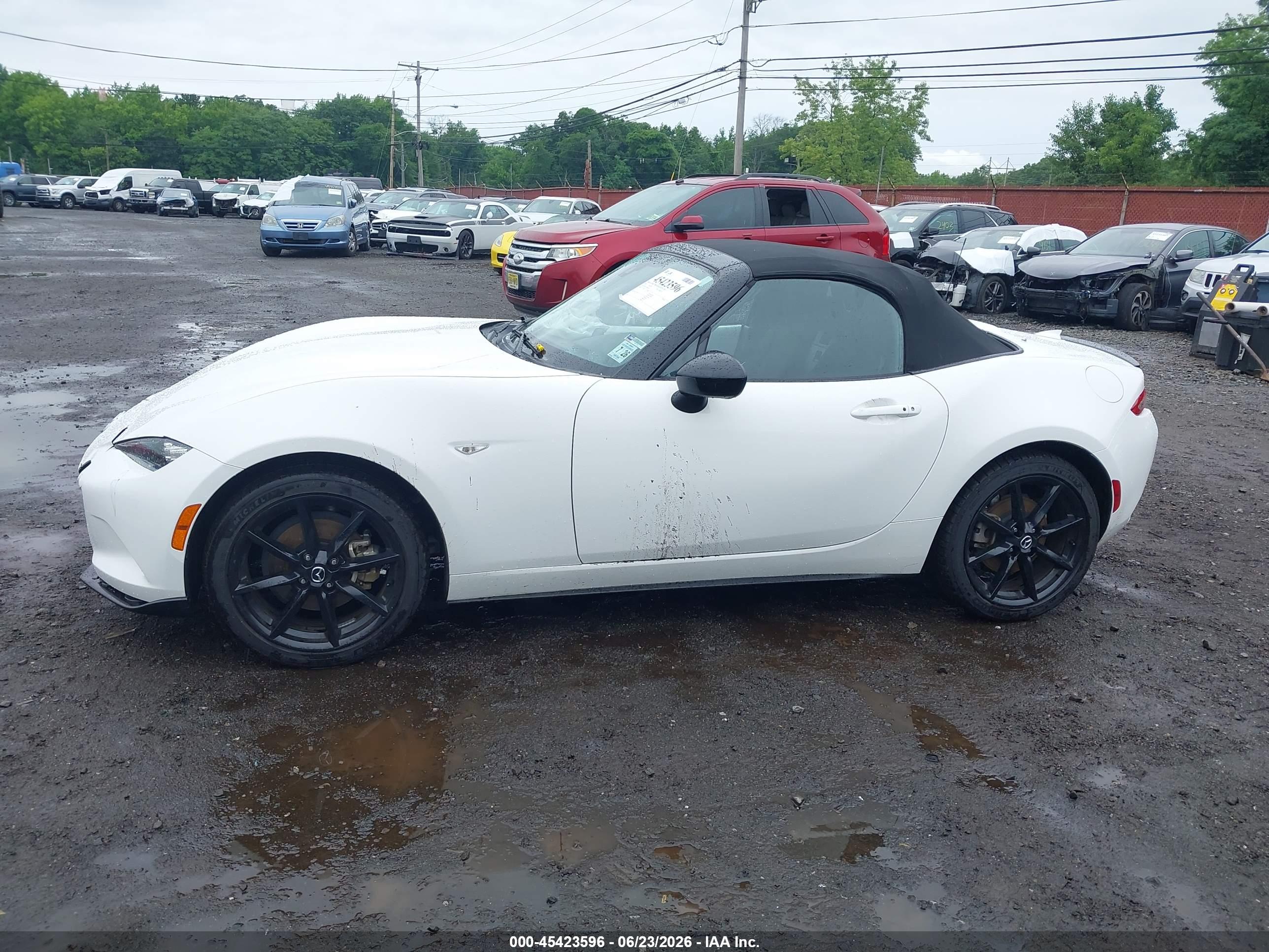2021 MAZDA MX-5 MIATA CLUB