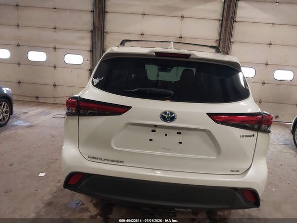 2020 TOYOTA HIGHLANDER HYBRID XLE