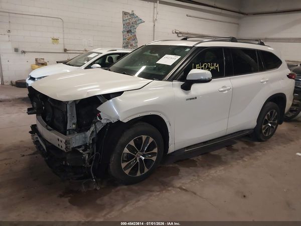 2020 TOYOTA HIGHLANDER HYBRID XLE
