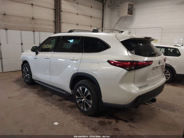 2020 TOYOTA HIGHLANDER HYBRID XLE