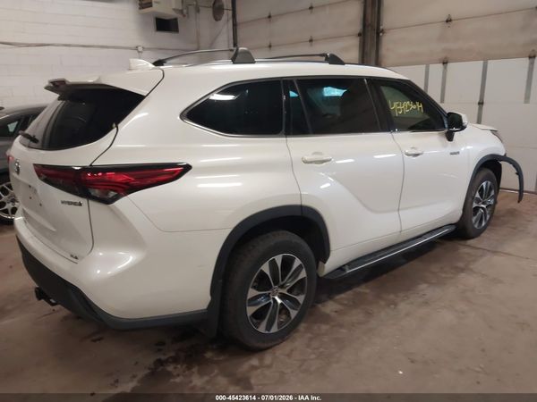 2020 TOYOTA HIGHLANDER HYBRID XLE