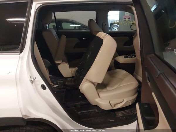2020 TOYOTA HIGHLANDER HYBRID XLE