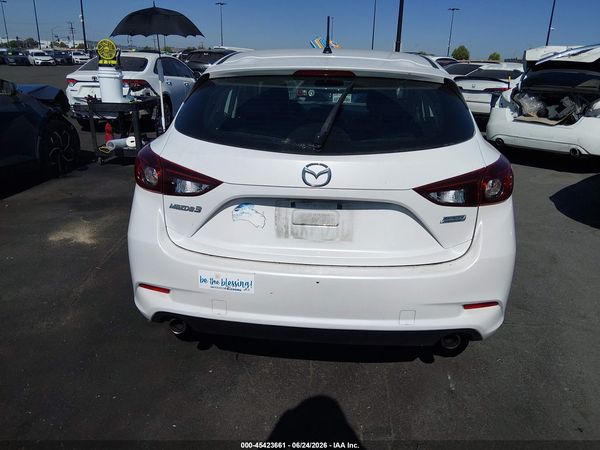 2017 MAZDA MAZDA3 TOURING