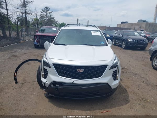 2019 CADILLAC XT4 SPORT