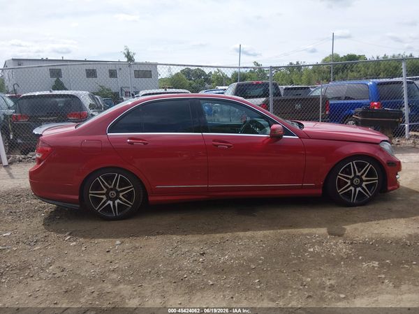2013 MERCEDES-BENZ C 300 SPORT 4MATIC