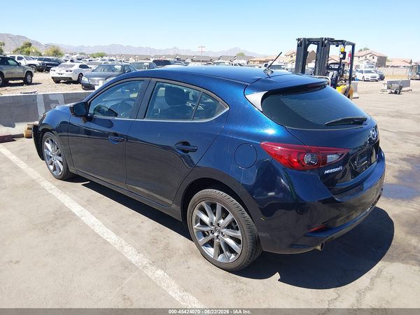 2018 MAZDA MAZDA3 TOURING