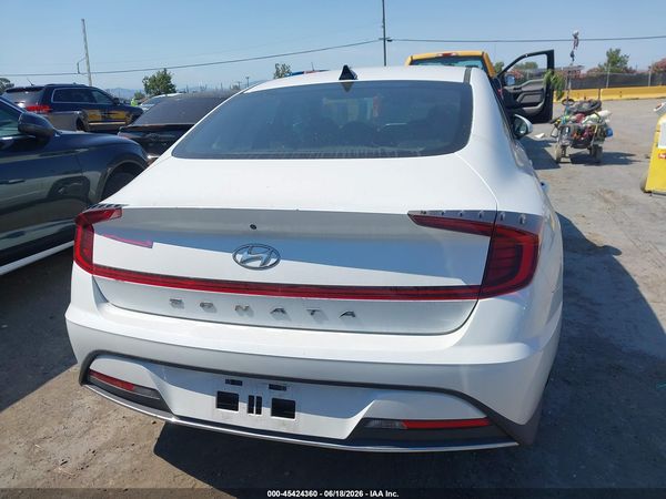 2022 HYUNDAI SONATA SE