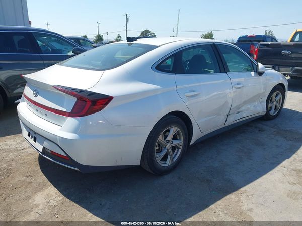2022 HYUNDAI SONATA SE