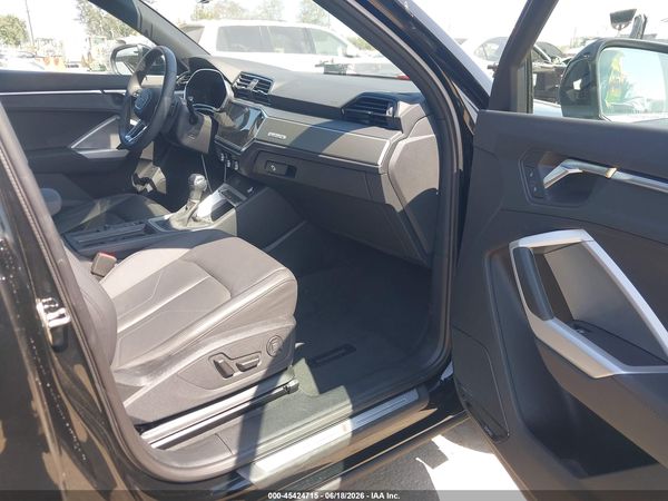 2024 AUDI Q3