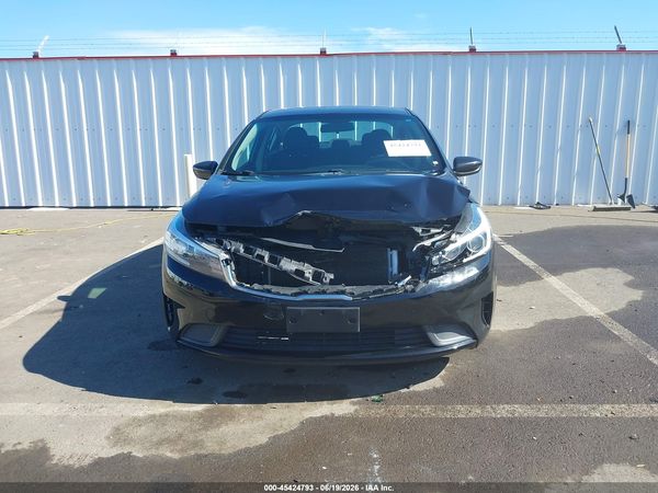 2017 KIA FORTE LX
