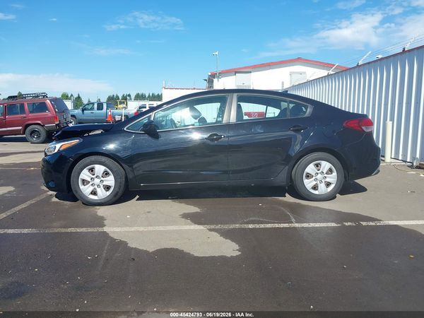 2017 KIA FORTE LX