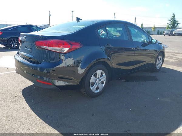 2017 KIA FORTE LX