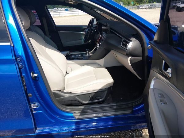 2022 GENESIS G70 2.0T RWD