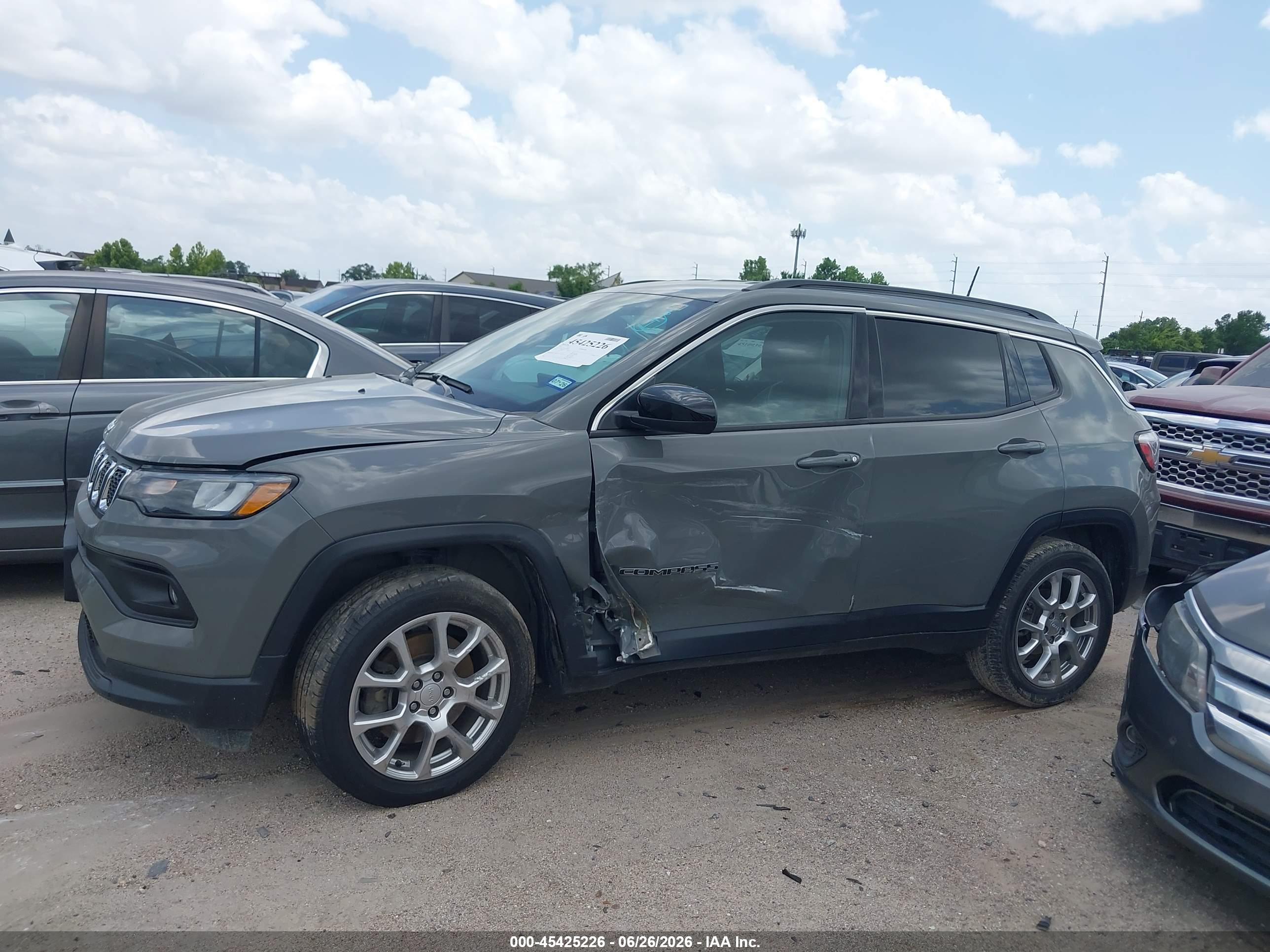 2023 JEEP COMPASS LATITUDE LUX FWD