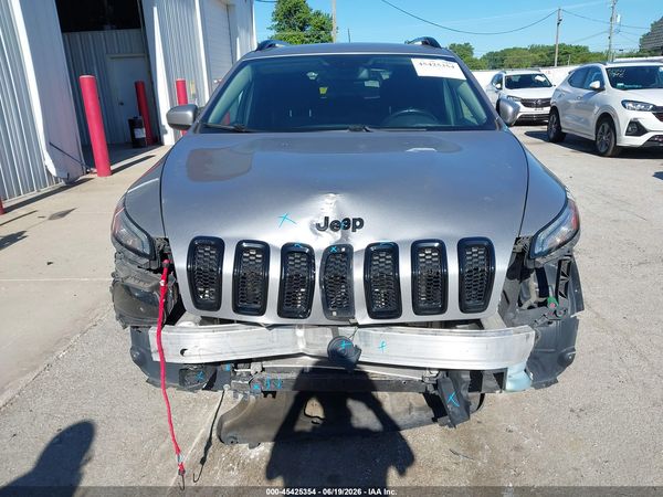 2018 JEEP CHEROKEE LATITUDE FWD