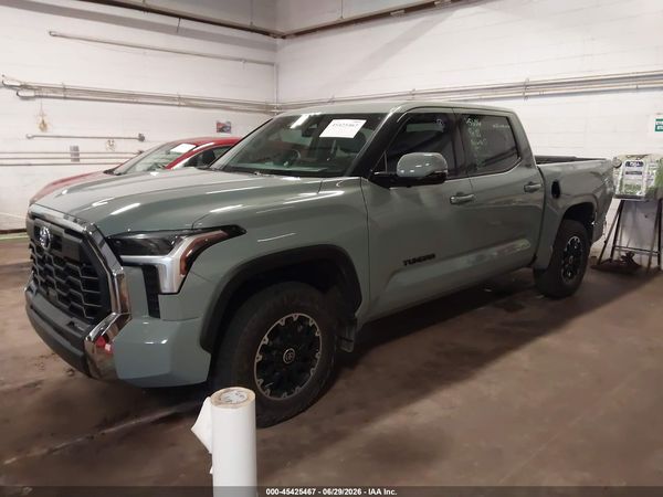 2022 TOYOTA TUNDRA SR5