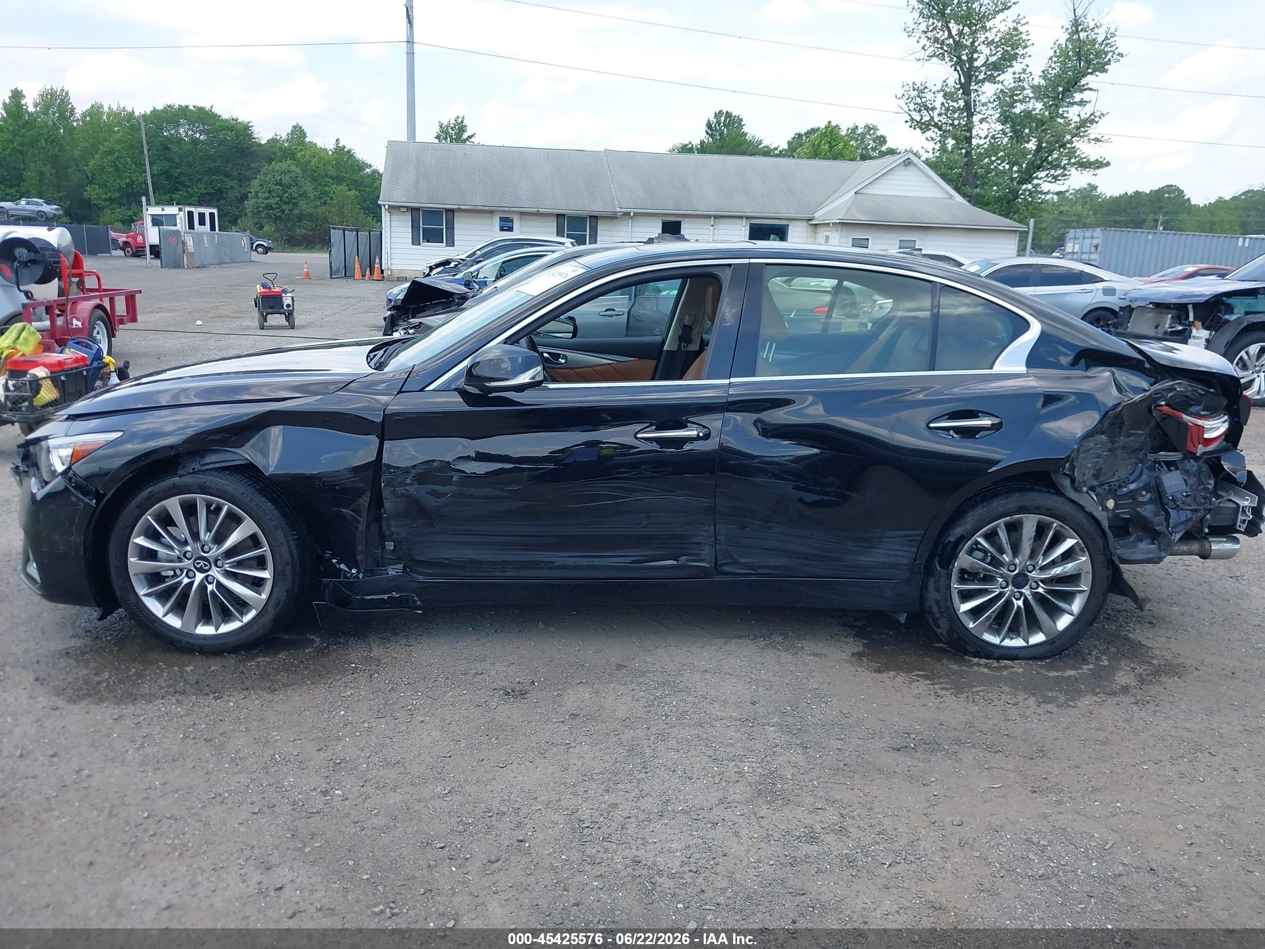 2023 INFINITI Q50 LUXE AWD
