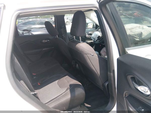 2019 JEEP CHEROKEE LATITUDE FWD