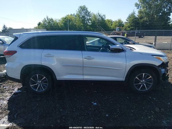 2019 TOYOTA HIGHLANDER XLE